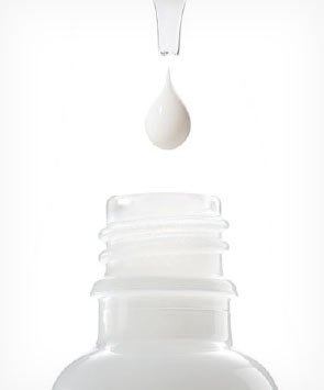 La Roche Posay 安全承諾 必要分量發揮活性功效 產品 頂部